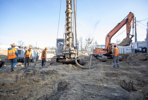 Листопад 2021