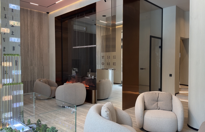 A136 Highlight Tower — нова адреса відділу продажів!